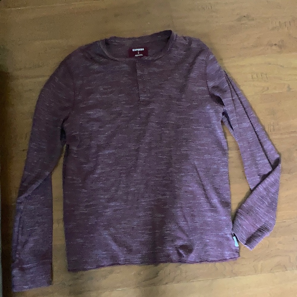 Men’s Express long sleeve shirt